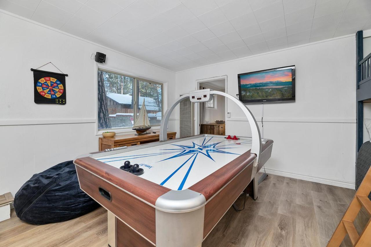 Boulder Bay Bungalow - Updated Mountain Retreat With Hot Tub, Game Table, And Sauna! Villa Big Bear Lake Exterior photo